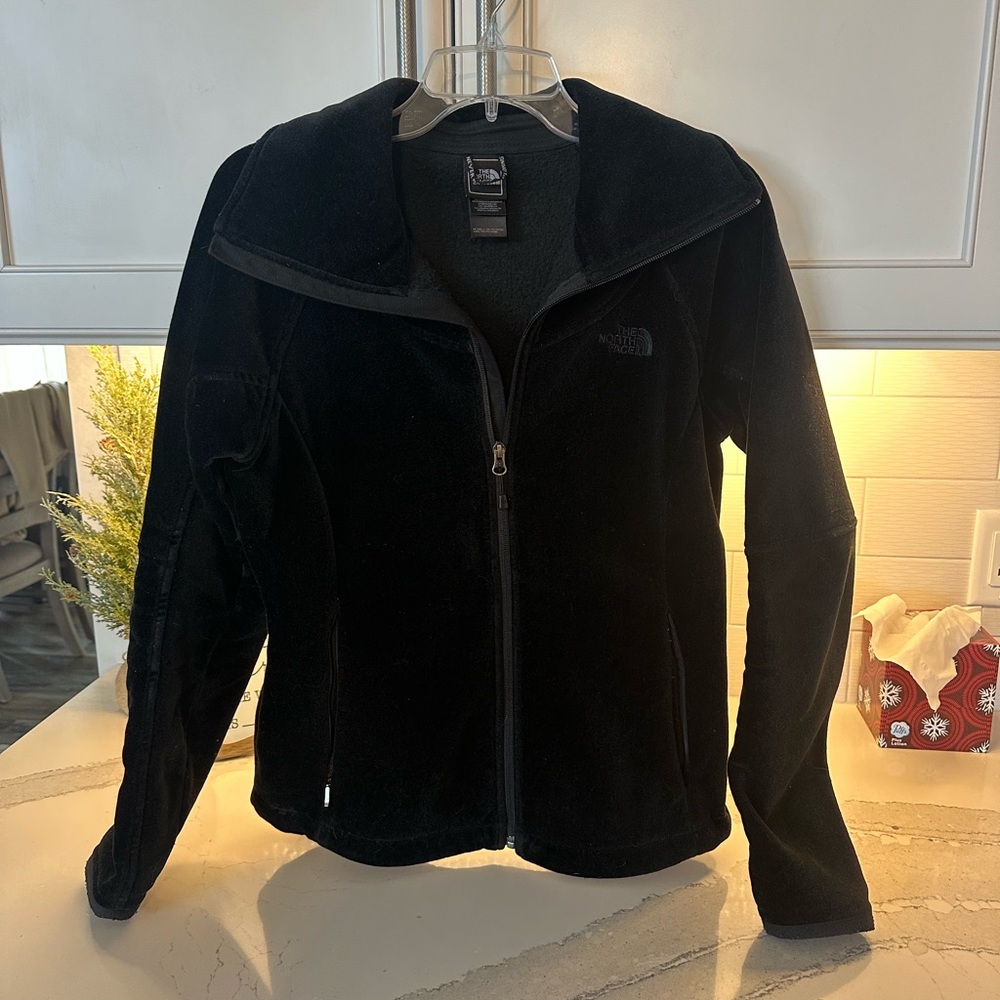 The North Face Women's Black Fleece Jacket